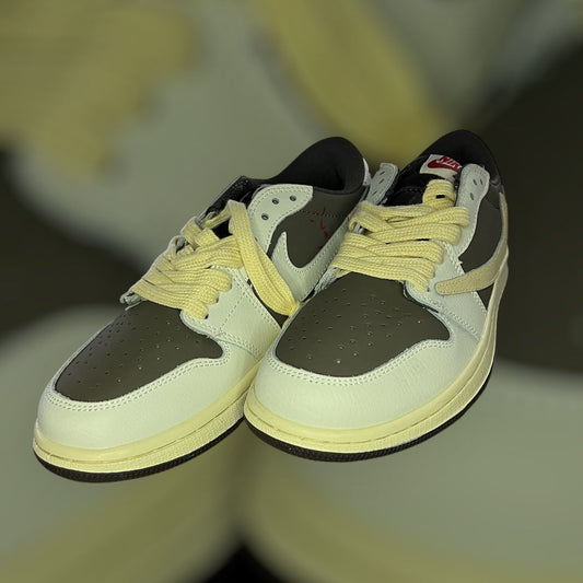 Air Jordan 1 Retro Low OG SP Travis Scott Reverse Mocha