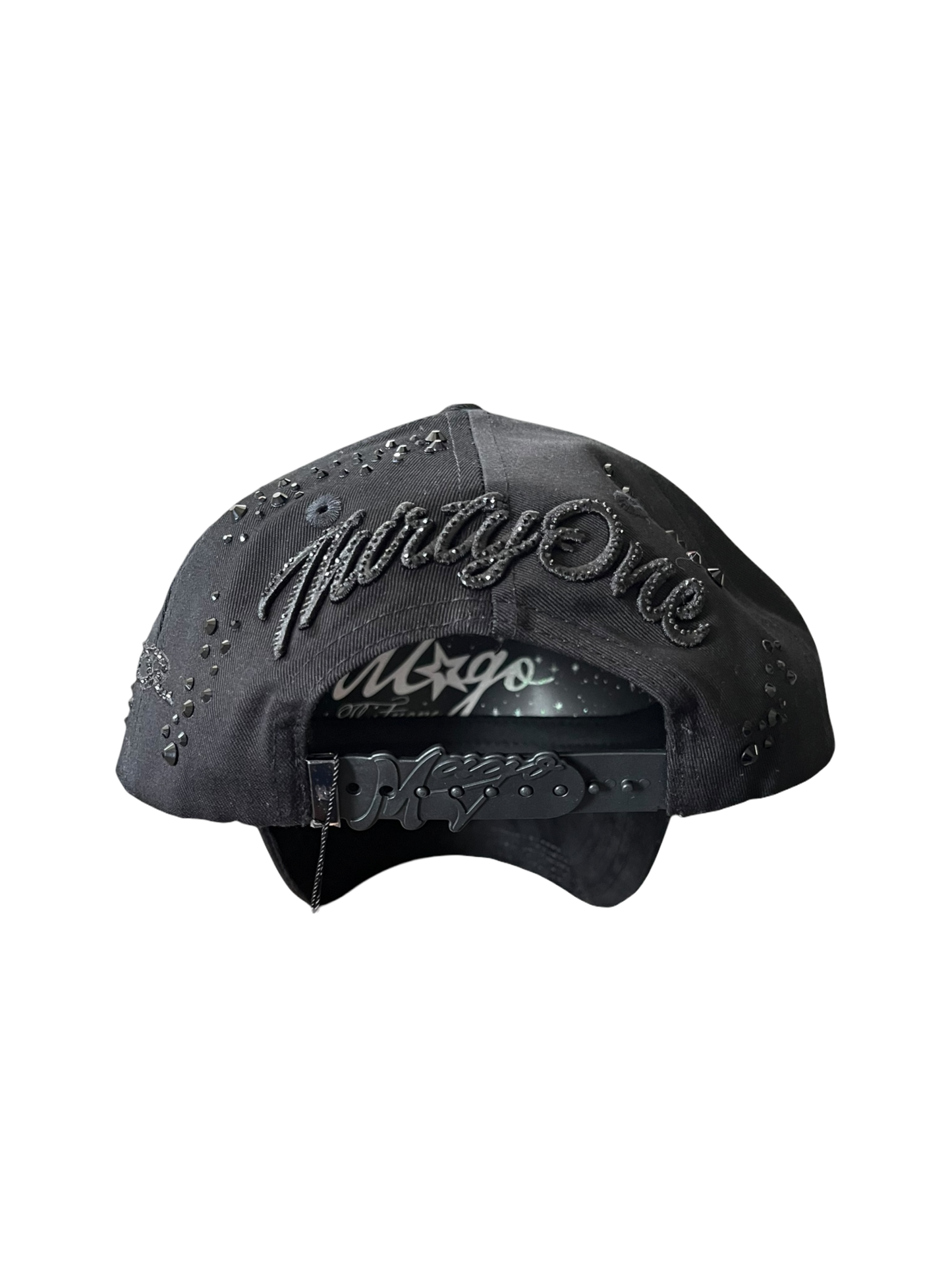 31 HATS mago total black