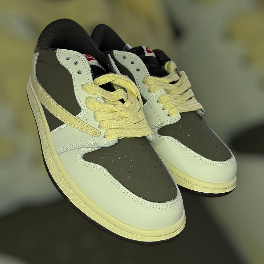 Air Jordan 1 Retro Low OG SP Travis Scott Reverse Mocha